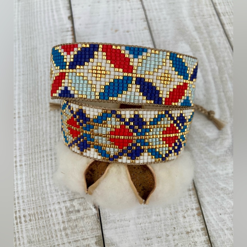Geometric loom adjustable bracelet - in 2 different designs
